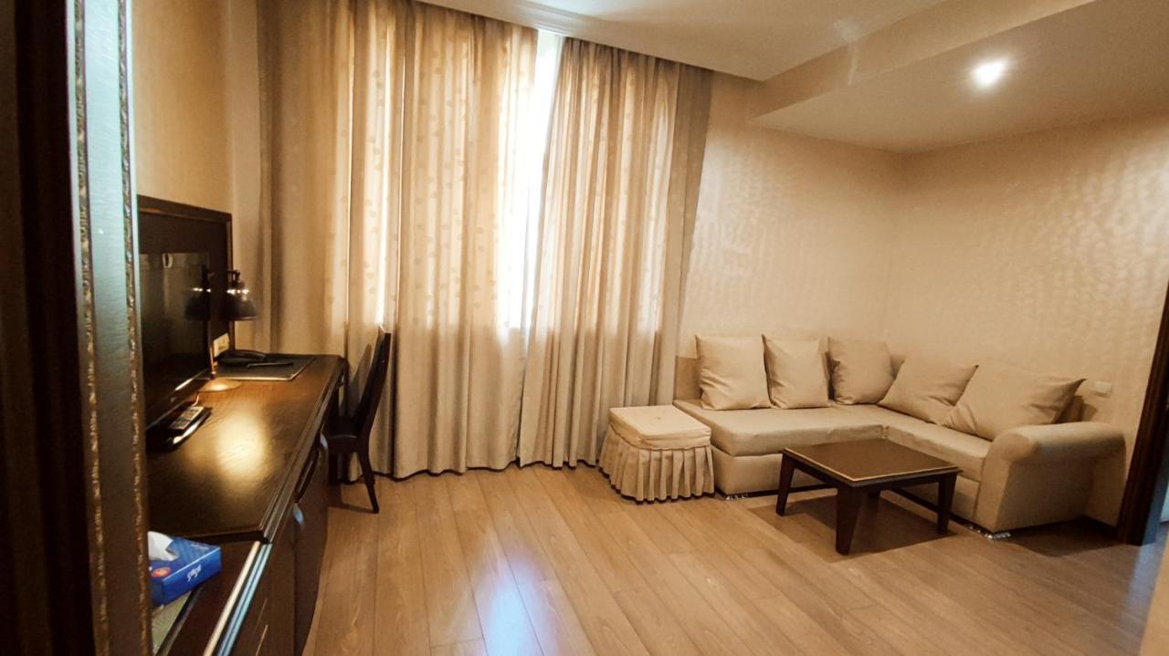 Hotel Smith'S Boutique Baky Esterno foto