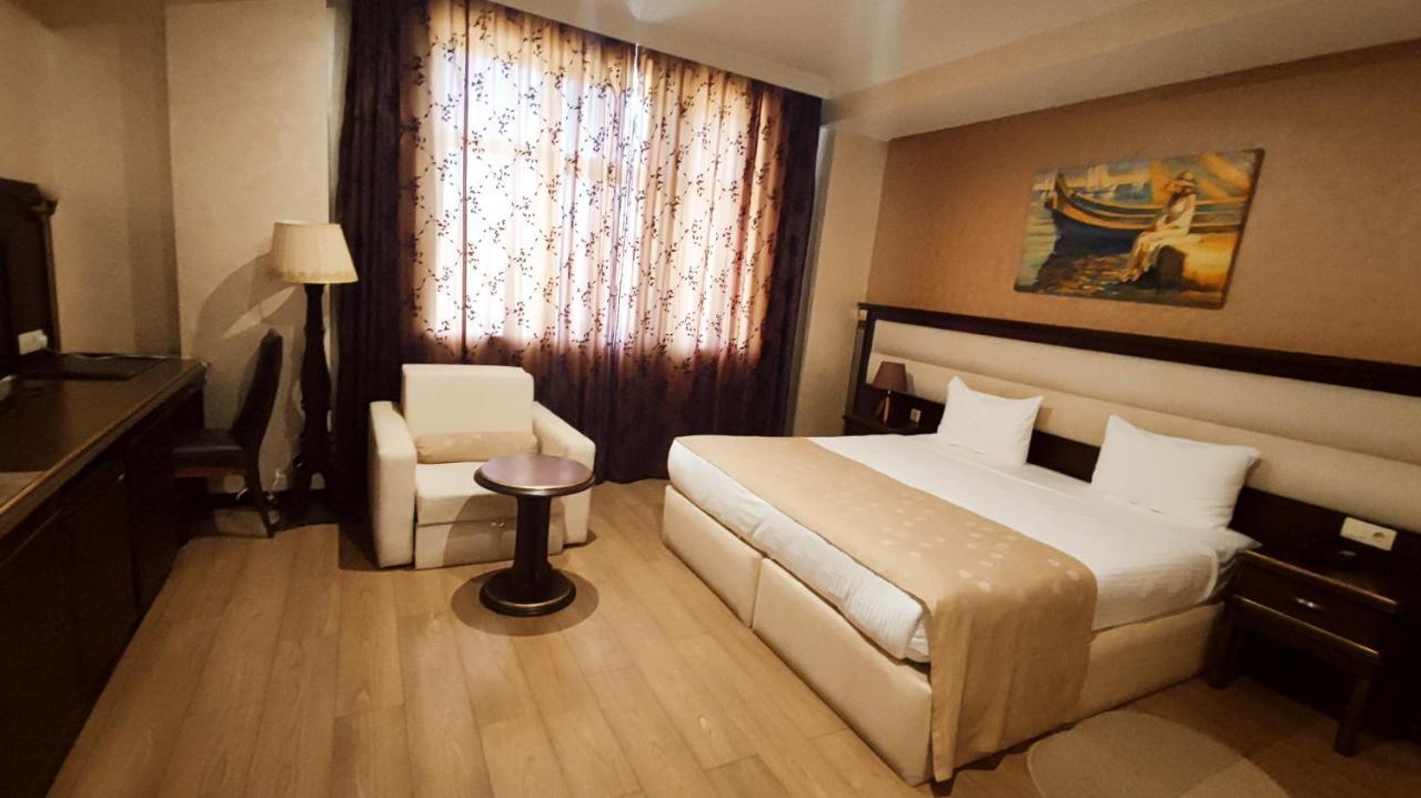 Hotel Smith'S Boutique Baky Esterno foto