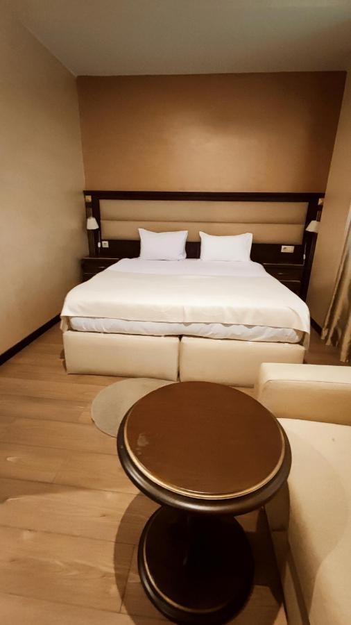 Hotel Smith'S Boutique Baky Esterno foto