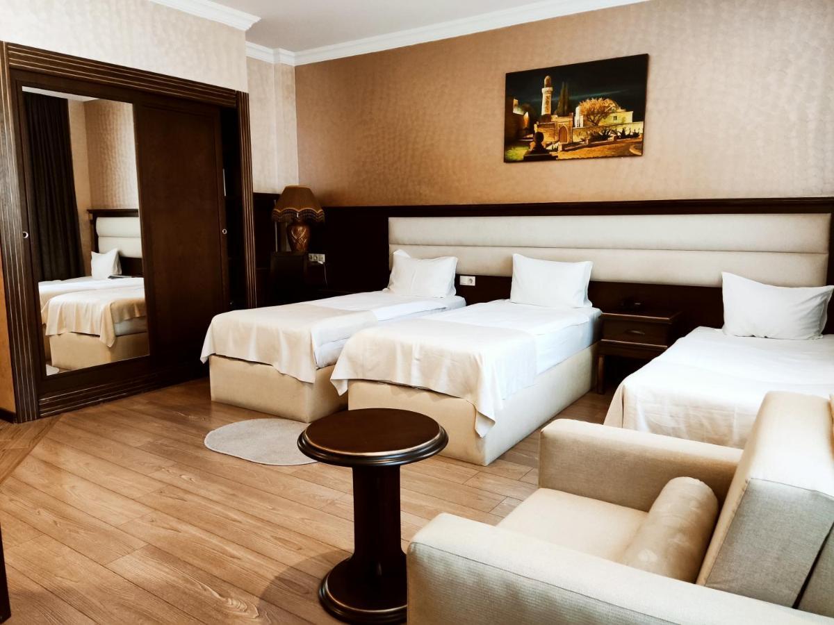 Hotel Smith'S Boutique Baky Esterno foto